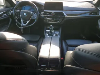 2018 BMW 5 Series 530e xDrive with VIN WBAJB1C57JB084218, listed as a Copart auction lot 46308145 with 80,884 mi miles and Clean Title. Bid and sale history available at carsss.com. Image 8.