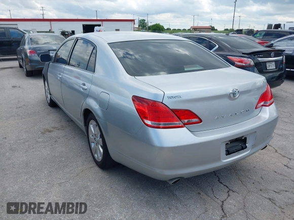 2006 Toyota Avalon XL with VIN 4T1BK36B86U127735, listed as a IAAI auction lot 42112001 with 173,861 mi miles. Bid and sale history available at carsss.com. Image 3.