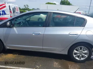 2010 Honda Insight EX z VIN JHMZE2H77AS019610, wystawiony jako IAAI lot #42207678 z przebiegiem 226 577 mil mil oraz . Historia ofert i sprzedaży dostępna na DreamBid. Obrazek 14.