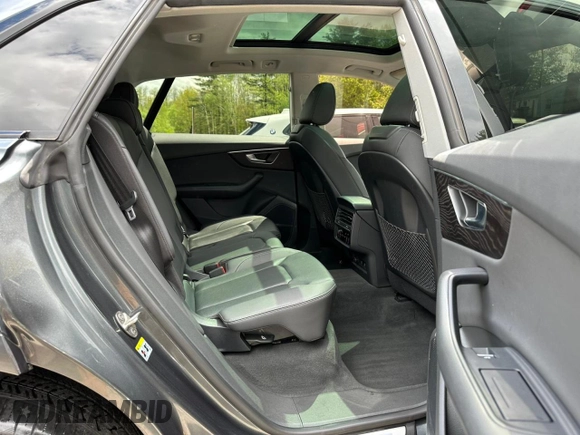 2021 Audi Q8 Premium Plus z VIN WA1EVAF17MD034670, wystawiony jako Copart lot #56331855 z przebiegiem 79 150 mil mil oraz Tytuł czysty. Historia ofert i sprzedaży dostępna na DreamBid. Obrazek 5.