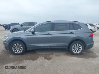 2018 Volkswagen Tiguan SEL with VIN 3VV3B7AX3JM000585, listed as a IAAI auction lot 41905836 with 99,114 mi miles and . Bid and sale history available at DreamBid. Image 14.