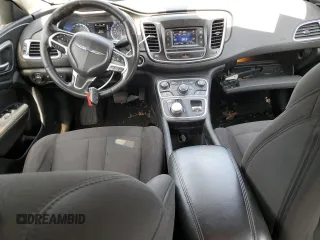 2015 Chrysler 200 Limited z VIN 1C3CCCAB9FN663895, wystawiony jako Copart lot #57824545 z przebiegiem 155 010 mil mil oraz Szkoda całkowita • Salvage title. Historia ofert i sprzedaży dostępna na DreamBid. Obrazek 8.