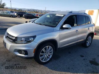 2012 Volkswagen Tiguan LE z VIN WVGAV7AX2CW580035, wystawiony jako Copart lot #47297205 z przebiegiem 118 211 mil mil oraz Szkoda całkowita • Salvage title. Historia ofert i sprzedaży dostępna na DreamBid. Obrazek 1.