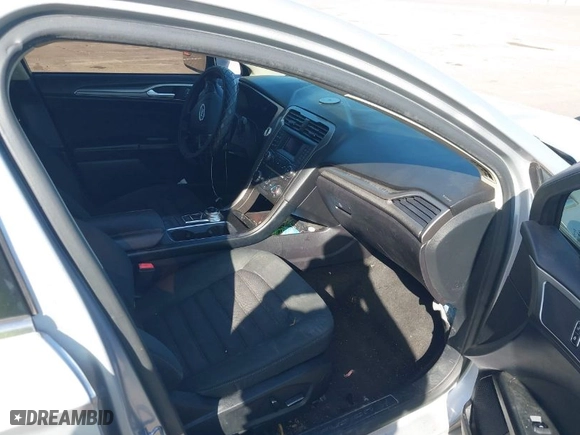 2018 Ford Fusion SE with VIN 3FA6P0H72JR117545, listed as a IAAI auction lot 42012543 with 147,214 mi miles. Bid and sale history available at carsss.com. Image 5.