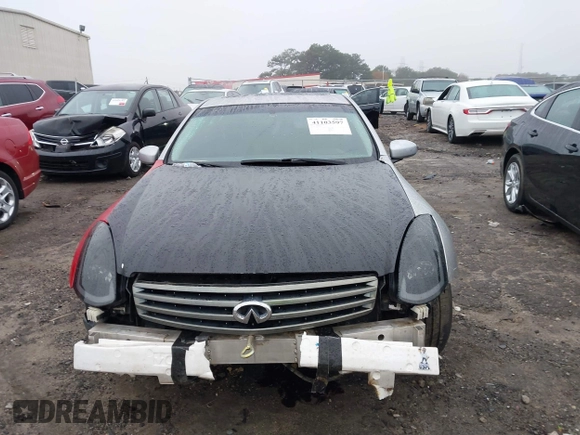 2005 Infiniti G35 Coupe with VIN JNKCV54E75M423240, listed as a IAAI auction lot 41103597 with 121,413 mi miles. Bid and sale history available at carsss.com. Image 12.