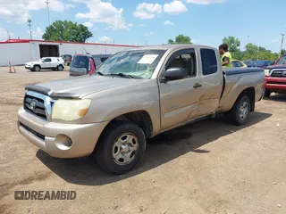 2006 Toyota Tacoma with VIN 5TETX22N76Z288234, listed as a IAAI auction lot 42662296 with 232,395 mi miles and . Bid and sale history available at DreamBid. Image 18.