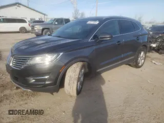 2017 Lincoln MKC Premiere with VIN 5LMCJ1D90HUL28606, listed as a Copart auction lot 44211405 with 110,804 mi miles and Salvage Title. Bid and sale history available at carsss.com. Image 1.