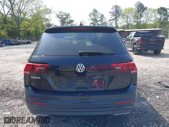2020 Volkswagen Tiguan S z VIN 3VV1B7AX7LM058984, wystawiony jako IAAI lot #42045211 z przebiegiem 77 293 mil mil oraz . Historia ofert i sprzedaży dostępna na DreamBid. Obrazek 16.