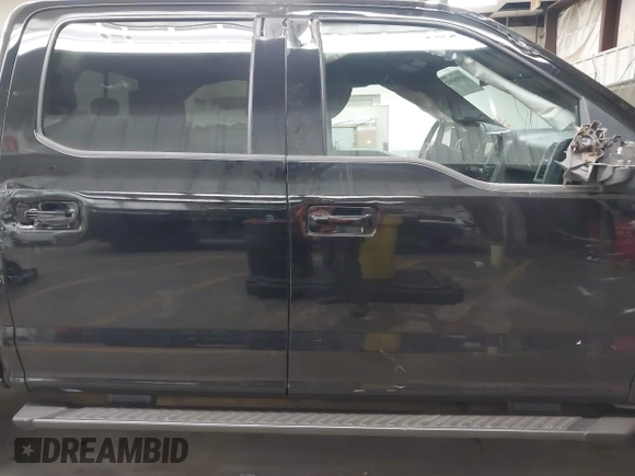 2019 Ford F-150 XL with VIN 1FTEW1E44KKD27658, listed as a IAAI auction lot 41916952 with 82,428 mi miles and . Bid and sale history available at DreamBid. Image 13.