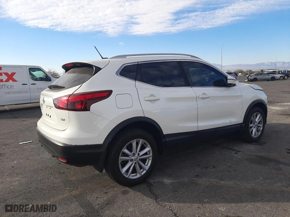 2018 Nissan Rogue Sport S with VIN JN1BJ1CPXJW105425, listed as a Copart auction lot 43612295 with 124,063 mi miles and Salvage Title. Bid and sale history available at carsss.com. Image 3.