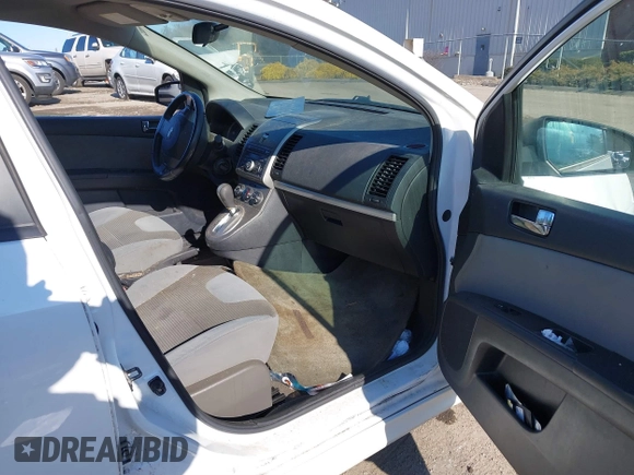 2011 Nissan Sentra 2.0 with VIN 3N1AB6AP7BL661546, listed as a IAAI auction lot 41340363 with 130,546 mi miles and . Bid and sale history available at DreamBid. Image 5.