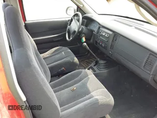 2004 Dodge Dakota z VIN 1D7FL16K34S533380, wystawiony jako IAAI lot #42469766 z przebiegiem 169 815 mil mil oraz . Historia ofert i sprzedaży dostępna na DreamBid. Obrazek 5.