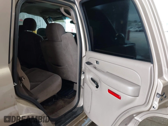 2006 Chevrolet Tahoe LS with VIN 1GNEC13ZX6J138197, listed as a IAAI auction lot 42361910 with 266,765 mi miles and . Bid and sale history available at DreamBid. Image 8.