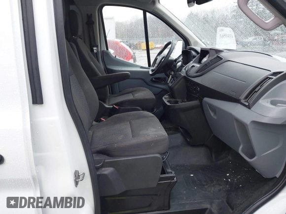 2017 Ford Transit z VIN 1FTYR1YM4HKB00043, wystawiony jako IAAI lot #41849561 z przebiegiem 105 364 mil mil oraz . Historia ofert i sprzedaży dostępna na DreamBid. Obrazek 5.