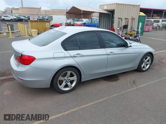 2013 BMW 3 Series 328i with VIN WBA3A5C58DF603194, listed as a IAAI auction lot 41831418 with 172,046 mi miles. Bid and sale history available at carsss.com. Image 4.