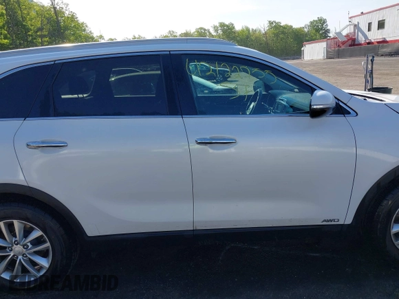 2017 Kia Sorento LX with VIN 5XYPGDA54HG187891, listed as a IAAI auction lot 42122755 with 143,131 mi miles and . Bid and sale history available at carsss.com. Image 13.