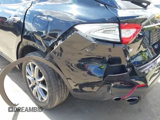 2018 Maserati Levante с VIN ZN661XUAXJX301224, выставлен на аукционе IAAI как лот 41939558 с пробегом 71 090 миль миль и . История ставок и продаж доступна на DreamBid. Изображение 6.