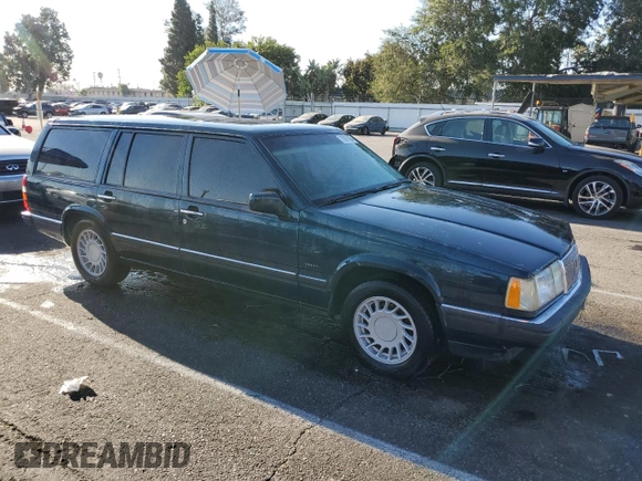 1992 Volvo 960 with VIN YV1KW9510N0005570, listed as a Copart auction lot 70897964 with 254,533 mi miles and Salvage title. Bid and sale history available at DreamBid. Image 4.
