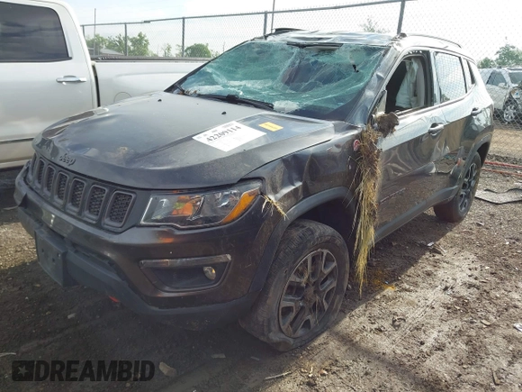 2019 Jeep Compass Trailhawk z VIN 3C4NJDDB5KT722107, wystawiony jako IAAI lot #42209114 z przebiegiem 65 088 mil mil oraz . Historia ofert i sprzedaży dostępna na DreamBid. Obrazek 18.
