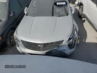 2019 Cadillac XT4 FWD Luxury z VIN 1GYAZAR42KF119510, wystawiony jako Copart lot #48979395 z przebiegiem 57 498 mil mil oraz Szkoda całkowita • Salvage title. Historia ofert i sprzedaży dostępna na DreamBid. Obrazek 5.