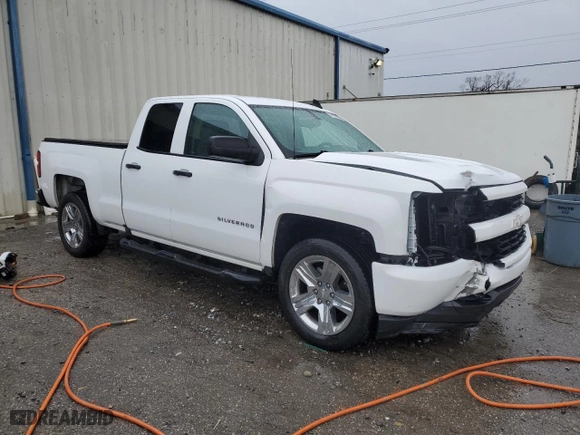 2018 Chevrolet Silverado 1500 Custom with VIN 1GCRCPEH7JZ204216, listed as a Copart auction lot 41927585 with 85,208 mi miles and Salvage Title. Bid and sale history available at carsss.com. Image 4.