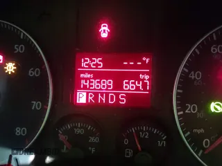2007 Volkswagen Rabbit с VIN WVWDR71K47W166447, выставлен на аукционе IAAI как лот 42362143 с пробегом 143 689 миль миль и . История ставок и продаж доступна на DreamBid. Изображение 15.