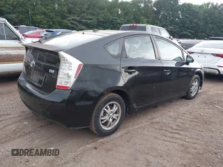 2010 Toyota Prius II z VIN JTDKN3DU3A0109983, wystawiony jako IAAI lot #42503048 z przebiegiem 176 074 mil mil oraz . Historia ofert i sprzedaży dostępna na DreamBid. Obrazek 4.