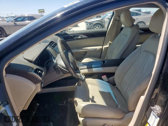 2016 Lincoln MKZ Hybrid z VIN 3LN6L2LU2GR625176, wystawiony jako Copart lot #54044385 z przebiegiem 124 861 mil mil oraz Szkoda całkowita • Salvage title. Historia ofert i sprzedaży dostępna na DreamBid. Obrazek 7.