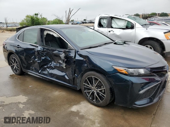 2021 Toyota Camry SE Nightshade with VIN 4T1T11AK5MU527073, listed as a Copart auction lot 55192524 with 75,581 mi miles and Salvage Title. Bid and sale history available at carsss.com. Image 4.