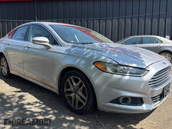 2014 Ford Fusion SE with VIN 3FA6P0HD3ER259110, listed as a Copart auction lot 55998455 with 270,539 mi miles and Clean Title. Bid and sale history available at DreamBid. Image 1.
