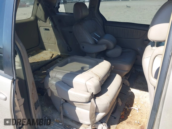 2009 Toyota Sienna XLE with VIN 5TDZK22CX9S257522, listed as a IAAI auction lot 42113875 with 214,873 mi miles. Bid and sale history available at carsss.com. Image 8.