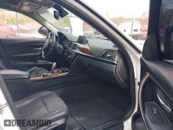 2015 BMW 3 Series 328i xDrive with VIN WBA3B5C51FF960765, listed as a IAAI auction lot 42074658 with 106,598 mi miles and . Bid and sale history available at DreamBid. Image 5.