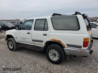 1992 Toyota 4Runner SR5 with VIN JT3VN39W9N8037898, listed as a Copart auction lot 87326984 with 191,803 mi miles and Clean Title. Bid and sale history available at carsss.com. Image 2.