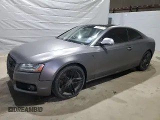 2009 Audi S5 z VIN WAURV78TX9A051350, wystawiony jako Copart lot #54472345 z przebiegiem 112 399 mil mil oraz Nie do naprawy • Non repairable. Historia ofert i sprzedaży dostępna na DreamBid. Obrazek 1.