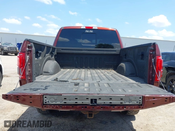 2015 Ford F-150 XLT z VIN 1FTEW1EF2FKE62726, wystawiony jako IAAI lot #42539814 z przebiegiem 212 467 mil mil oraz . Historia ofert i sprzedaży dostępna na DreamBid. Obrazek 17.