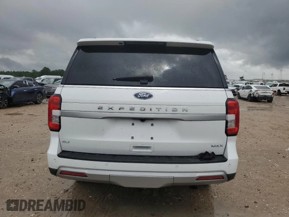 2024 Ford Expedition Max XLT with VIN 1FMJK1H8XREB02917, listed as a Copart auction lot 51924285 with 2,632 mi miles and Salvage Title. Bid and sale history available at DreamBid. Image 6.