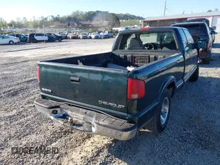2003 Chevrolet S-10 with VIN 1GCCS19H038283804, listed as a IAAI auction lot 42018334 with 171,940 mi miles and . Bid and sale history available at DreamBid. Image 4.