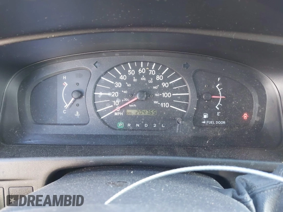 2000 Toyota Sienna CE with VIN 4T3ZF19CXYU261572, listed as a IAAI auction lot 41867445 with 204,765 mi miles. Bid and sale history available at carsss.com. Image 7.