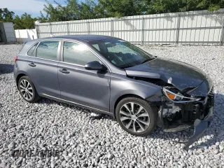 2018 Hyundai Elantra GT with VIN KMHH35LE8JU074576, listed as a Copart auction lot 75089854 with 31,807 mi miles and Salvage Title. Bid and sale history available at carsss.com. Image 4.