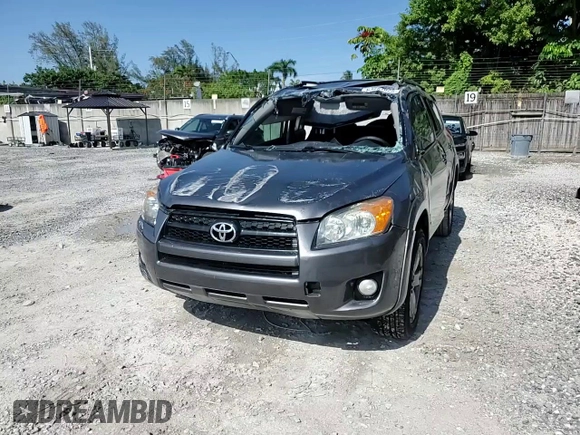 2010 Toyota RAV4 Sport z VIN 2T3WF4DV7AW027540, wystawiony jako Copart lot #63681025 z przebiegiem 150 546 mil mil oraz Szkoda całkowita • Salvage title. Historia ofert i sprzedaży dostępna na DreamBid. Obrazek 14.