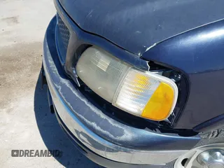 2000 Ford F-150 XL with VIN 1FTRX18LXYNB41132, listed as a IAAI auction lot 42173717 with Not provided miles and . Bid and sale history available at DreamBid. Image 16.