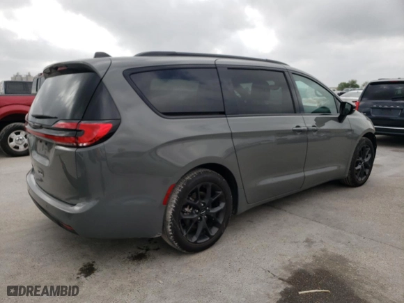 2024 Chrysler Pacifica Touring L with VIN 2C4RC1BG8RR199817, listed as a Copart auction lot 51274005 with 7,507 mi miles and Salvage Title. Bid and sale history available at carsss.com. Image 3.
