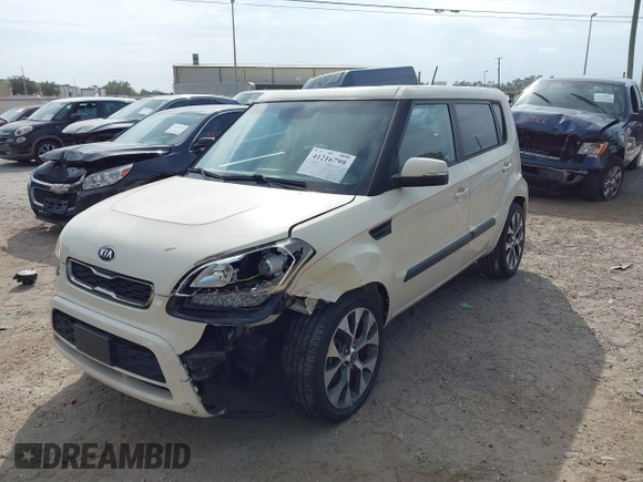 2013 Kia Soul ! with VIN KNDJT2A69D7483138, listed as a IAAI auction lot 41216799 with 81,764 mi miles. Bid and sale history available at carsss.com. Image 17.