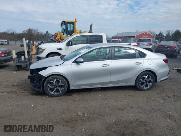 2019 Kia Forte LXS z VIN 3KPF24AD3KE041214, wystawiony jako IAAI lot #41893834 z przebiegiem 105 581 mil mil oraz . Historia ofert i sprzedaży dostępna na DreamBid. Obrazek 15.