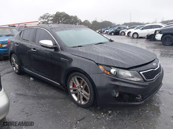 2013 Kia Optima SX w/Limited Pkg with VIN 5XXGR4A68DG189452, listed as a IAAI auction lot 41563636 with 131,241 mi miles. Bid and sale history available at carsss.com. Image 1.
