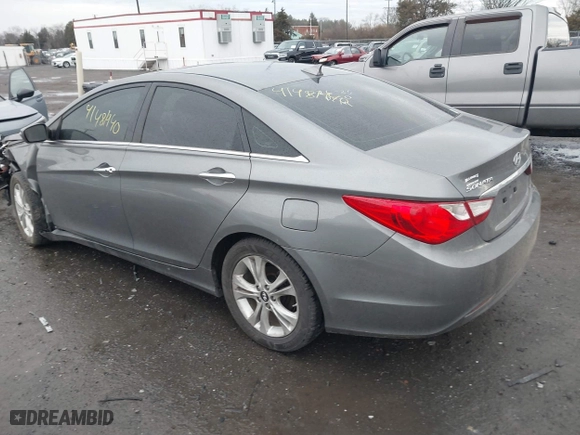 2013 Hyundai Sonata SE with VIN 5NPEC4AC6DH600768, listed as a IAAI auction lot 41481940 with 128,921 mi miles. Bid and sale history available at carsss.com. Image 3.