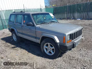 2000 Jeep Cherokee Police with VIN 1J4FF48S7YL145854, listed as a IAAI auction lot 41760490 with 206,800 mi miles. Bid and sale history available at carsss.com. Image 1.