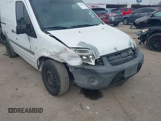 2010 Ford Transit Connect XL z VIN NM0LS7AN1AT027098, wystawiony jako IAAI lot #41740154 z przebiegiem 217 827 mil mil oraz . Historia ofert i sprzedaży dostępna na DreamBid. Obrazek 6.