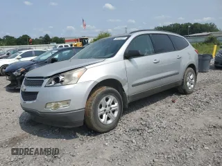 2012 Chevrolet Traverse LS z VIN 1GNKREED6CJ251795, wystawiony jako Copart lot #59054095 z przebiegiem Nie podano mil oraz Czysty tytuł • Clean title. Historia ofert i sprzedaży dostępna na DreamBid. Obrazek 1.
