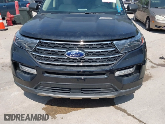 2023 Ford Explorer XLT with VIN 1FMSK7DH5PGB18456, listed as a IAAI auction lot 42067888 with 20,856 mi miles. Bid and sale history available at carsss.com. Image 12.